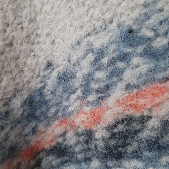 Free People Sweater - Picture 3 of 4